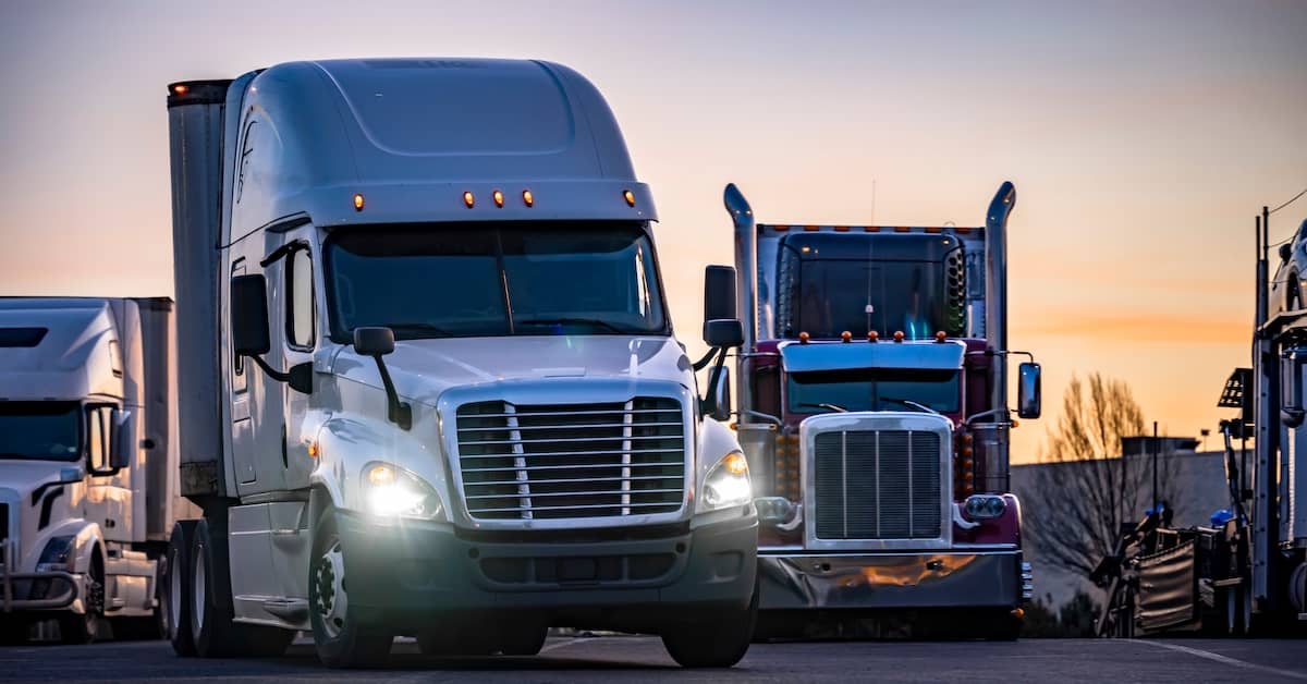 trucks pull into Orlando traffic | Colling Gilbert Wright